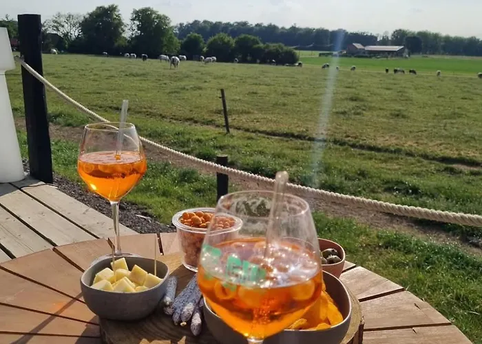 Campismo de Luxo La Bulle Celeste Faimes